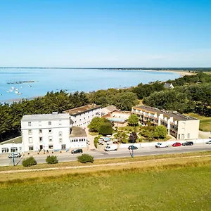 hotel-de-la-pointe-de-mousterlin.inbrittany.com/
